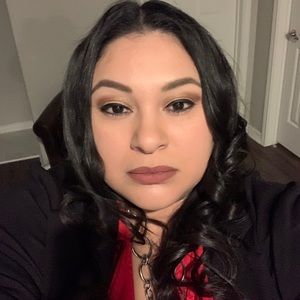 Meet your Posher, Veronica